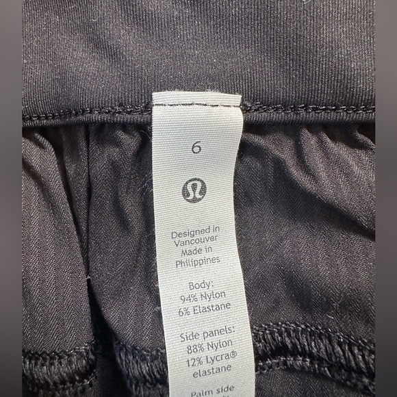 Lululemon full length high rise joggers - Picture 3 of 3